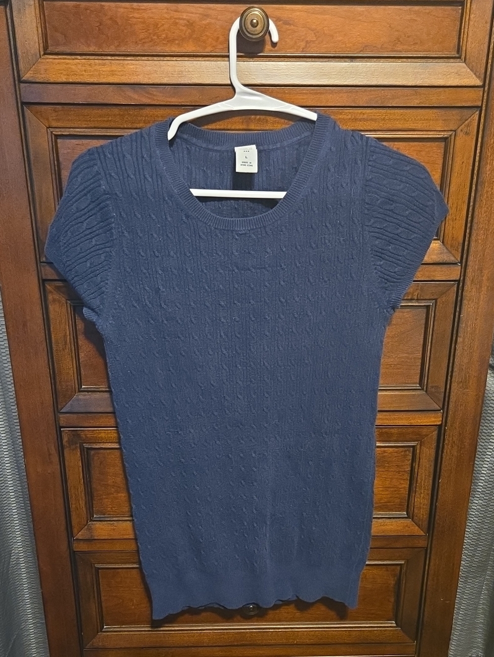 Gap Women’s Navy Short Sleeve Cable Knit Sweater Top 2 For 1!
